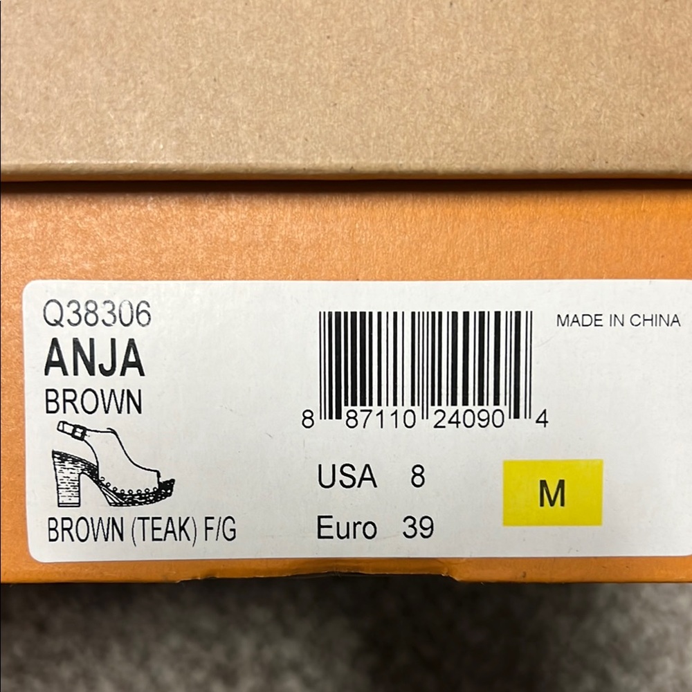 Brown Heels with a stylish design and comfortable fit